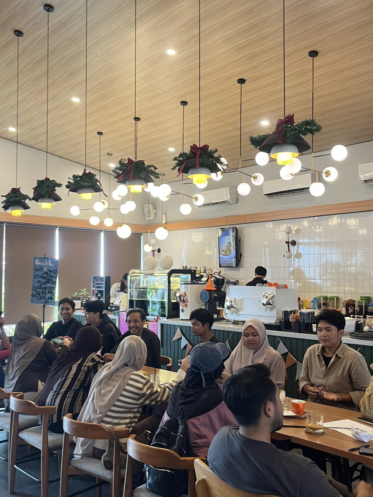 Share & Connect at Ke Jingga